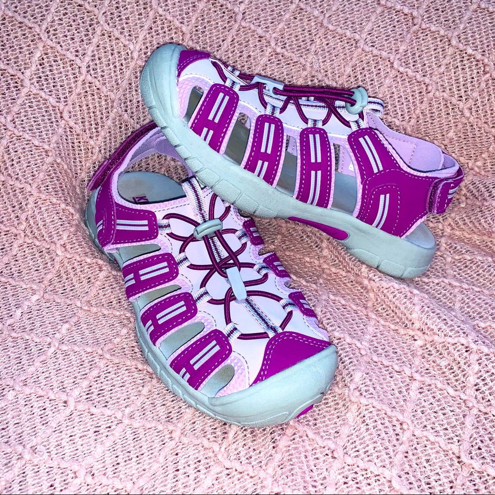 Khombu | Water/Sports Sandals | Youth Sz 2 | EUC